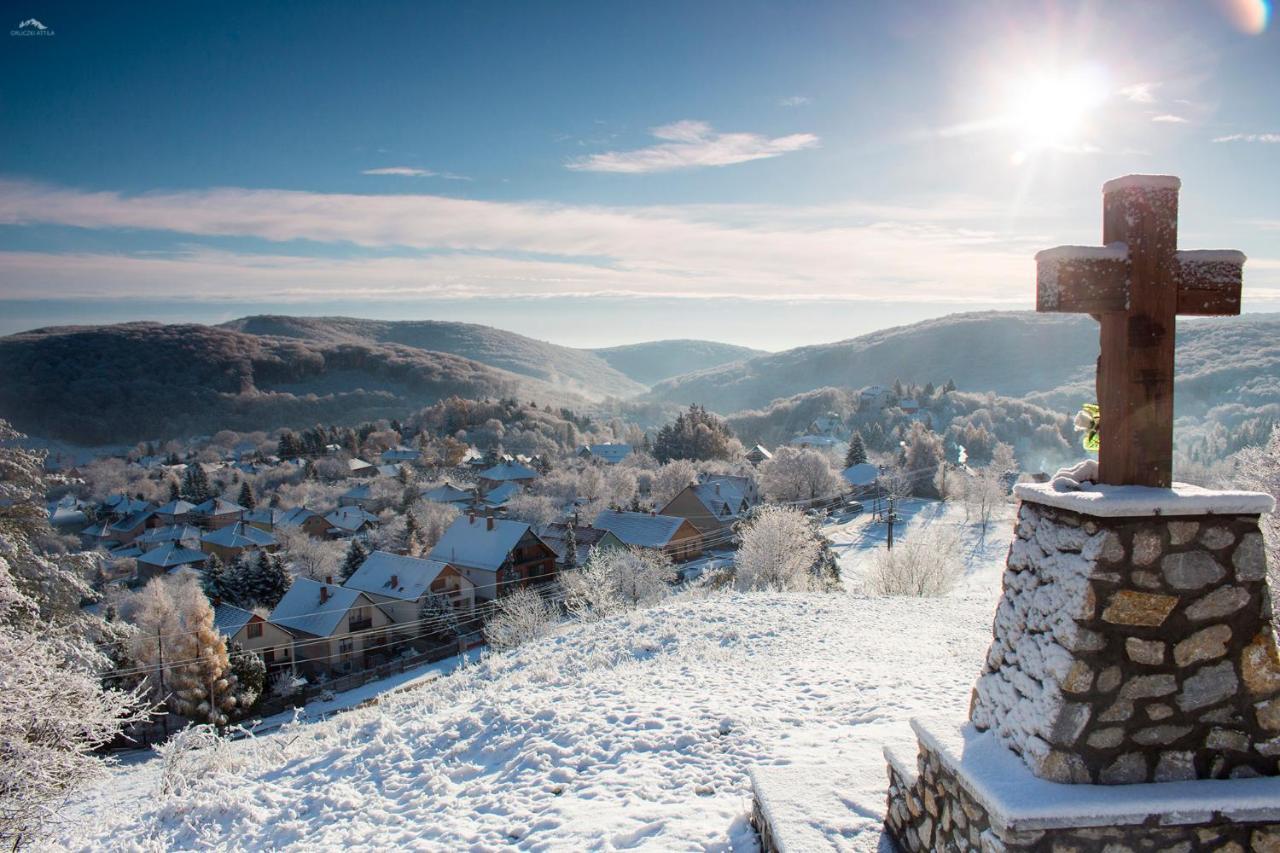 Napsugar Vendeghaz Buekkszentkereszt Chalet